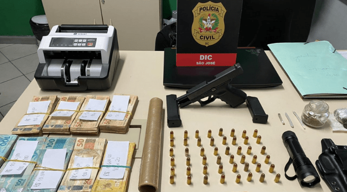 Busca e apreensão da Polícia Civil de São José