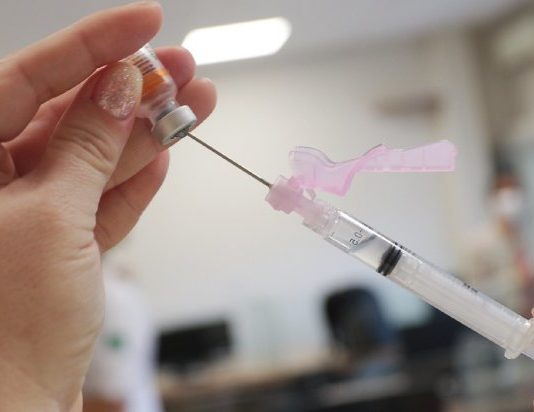 SC alcança a meta de vacinação infantil contra sarampo, caxumba e rubéola