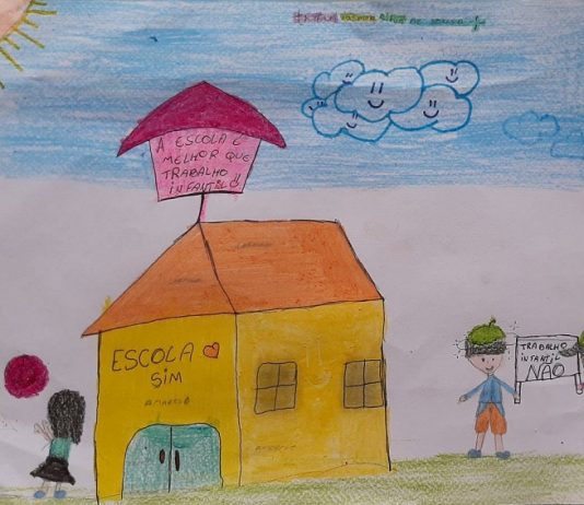 São José mantém ações de combate ao trabalho infantil durante a pandemia No desenho há um céu azul com uma nuvem, uma escola amarela em que se lê "escola sim", duas crianças jogam bola e outras duas crianças seguram uma placa em que se lê trabalho infantil não. A produção de desenhos faz parte das atividades da gincane que promove a erradicação do trabalho infantil em São José