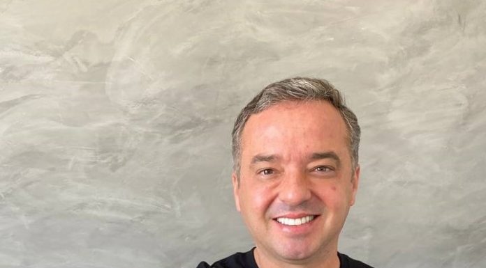 Vereador Rodrigo Andrade lança plataforma para desburocratizar São José