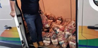 entrega de cestas básicas em Região de SC atingida por tornado