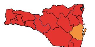 matriz de risco a covid em mostra que Grande Florianópolis é a única região no patamar grave (cor laranja)