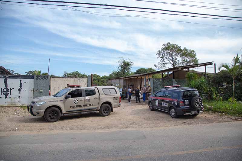 operação ferro velho - A ação conjunta aconteceu em dez centros de reciclagem e ferros velhos do município