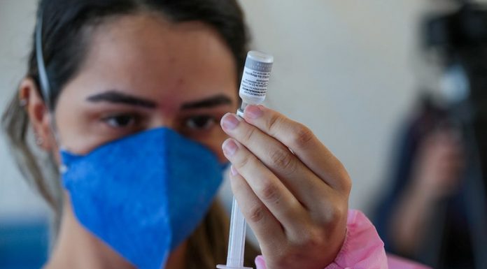 Vacinação contra Covid é ampliada para faixa etária