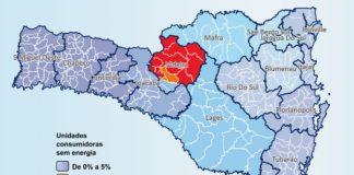 mapa de sc mostra que 74 mil unidades continuam sem energia