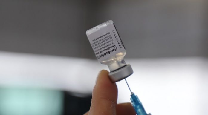 Biguaçu inicia vacinação contra Covid para pessoas a partir de 44 anos