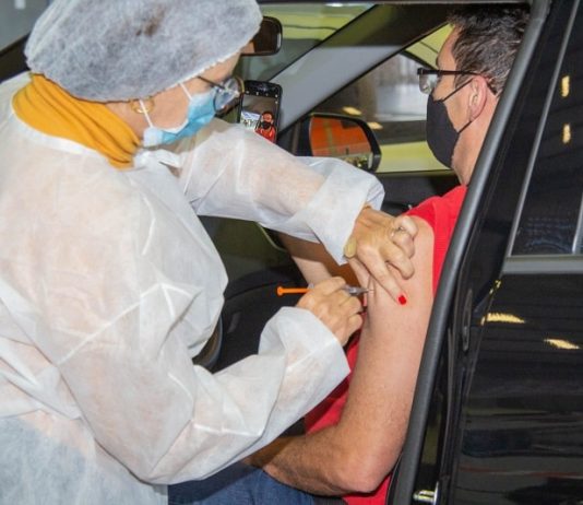 São José inicia imunização contra a covid-19 para pessoas acima de 54 anos