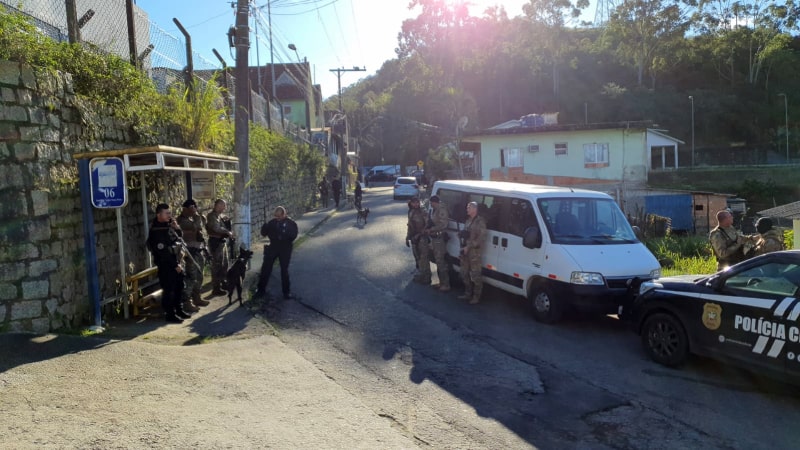 Operação prende último envolvido em ataque a policiais no Morro do Mocotó