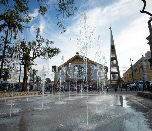 Palhoça inaugura reforma da Praça Sete de Setembro no aniversário de fundação da cidade