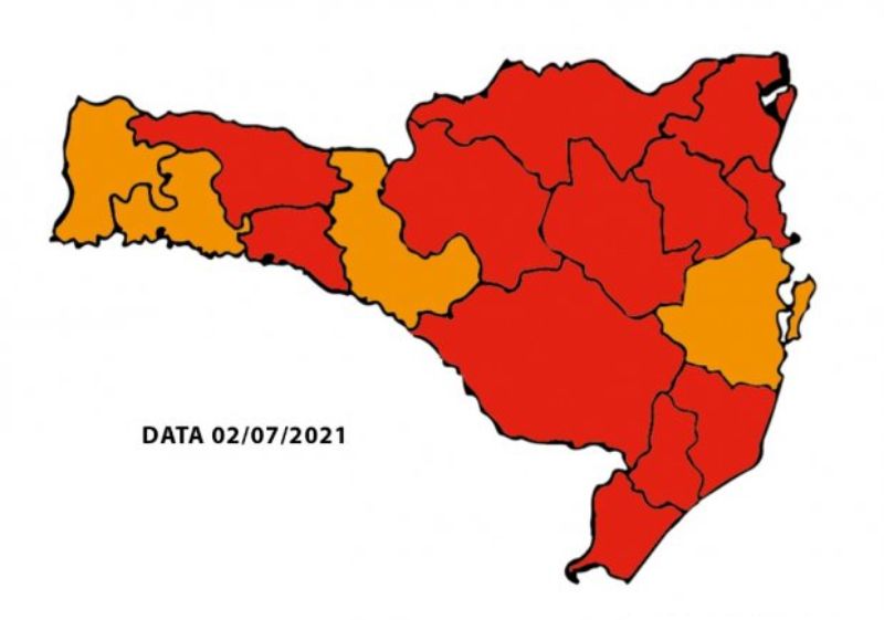 Grande Florianópolis e mais duas regiões de SC têm redução na classificação de risco