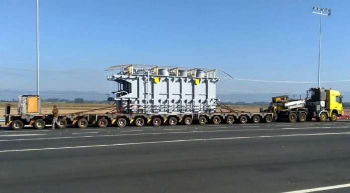 Transporte de transformador a partir de Palhoça impacta trânsito na BR-101 em duas noites