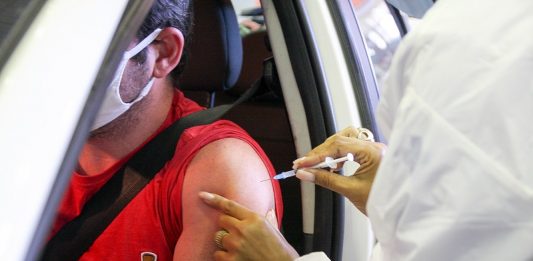 Confira como fica a vacinação na Grande Florianópolis nesta sexta e sábado