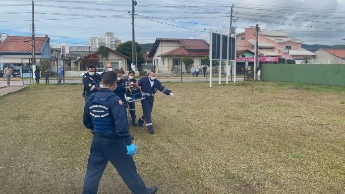 equipes de resgate fazem transporte de recém-nascida após ataque de cachorro