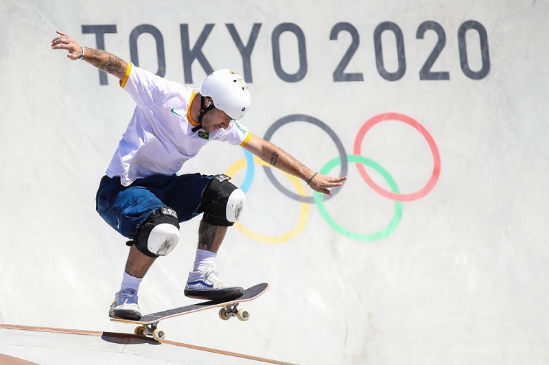 Pedro Barros conquista a prata no skate park da Olimpíada