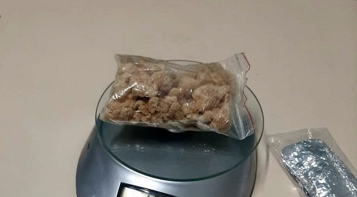 balança com 122 gramas ecstasy apreendidos pela polícia de