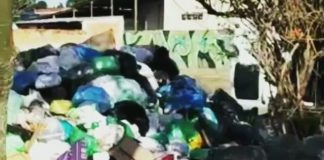 Amazon Fort é flagrada amontoando sacos de lixo em servidão do Rio Vermelho