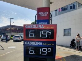 placas com preço da gasolina a R$ 6,19 - Com fim de bloqueios, fiscalização atua para impedir aumento ilegal da gasolina