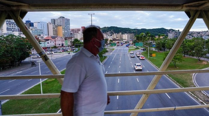 Grande Florianópolis mantém média diária de 1.200 casos ativos de Covid