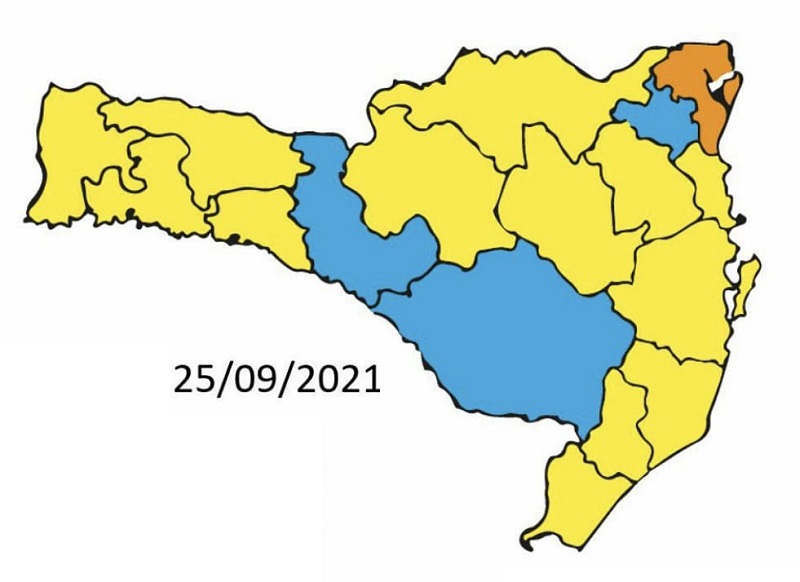 Santa Catarina tem grande melhora no risco à Covid - matriz tem diminuição em 8 regiões