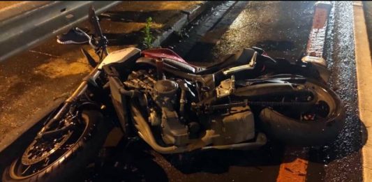 Acidente com moto pilotada por embriagado mata mulher de 30 anos na SC 401 Acidente com moto pilotada por embriagado mata mulher de 30 anos na SC 401