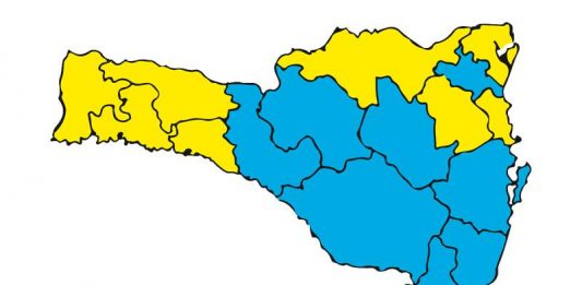 Avanço da vacinação coloca maior parte de SC no azul em relação à Covid Avanço da vacinação coloca maior parte de SC no azul em relação à Covid