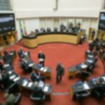 Silenciosamente, deputados da Alesc encaminham suas aposentadorias especiais