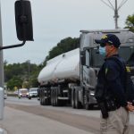 Feriado termina com redução de 20% em acidentes nas rodovias federais em SC Feriado termina com redução de 20% em acidentes nas rodovias federais em SC