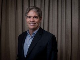 Unicred Valor Capital comemora 28 anos de cooperativismo com palestra de Ricardo Amorim Unicred Valor Capital comemora 28 anos de cooperativismo com palestra de Ricardo Amorim