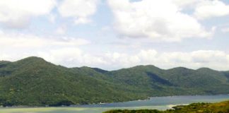 morros da lagoa da conceição que fazem parte da área de preservação- Florianópolis ganha sua maior unidade de conservação, a Revis Meiembipe, com 12% do território