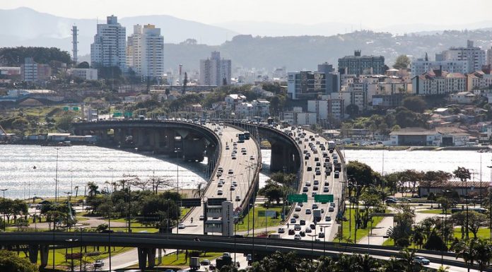 Pontes Pedro Ivo Campos e Colombo Salles
