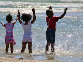 Consciência negra: racismo na infância prejudica o desenvolvimento de crianças negras Consciência negra: racismo na infância prejudica o desenvolvimento de crianças negras