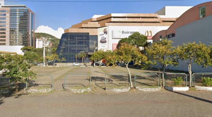 TRF4 autoriza prefeitura a seguir projeto de praça no Centro de Florianópolis