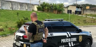 A Polícia Civil desencadeou a operação “Pedra Branca” em combate à distribuição de drogas em Santa Catarina e em outros Estados.