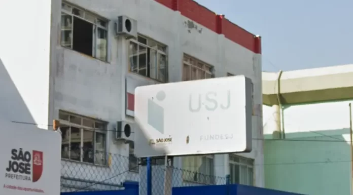 prefeitura de são josé trabalha noo fechamento usj e na transferência de graduandos de 4 cursos