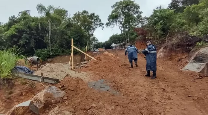 Prefeitura embarga loteamento irregular no Norte da Ilha