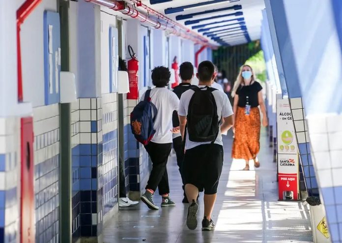 Estudantes de Ensino Médio em Santa Catarina