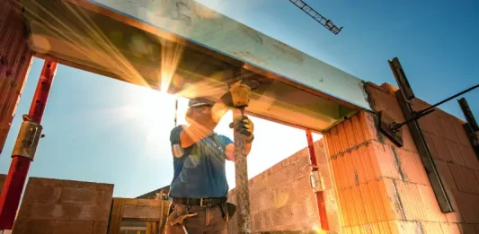 Custo do metro quadrado para construção encareceu 19% no ano em SC Custo do metro quadrado para construção encareceu 19% no ano em SC