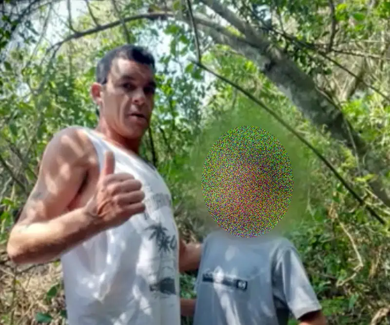 pescador de laguna com o filho - desaparecimento de diego scott resulta na expulsão de dois militares