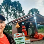 Dr. Honesto: tenda de produtos agroecológicos sem atendente faz sucesso na Serra catarinense