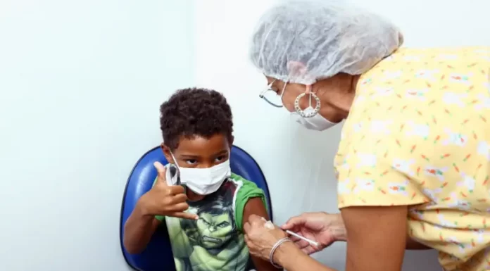 Florianópolis segue vacinando crianças de 8 anos ou mais sem comorbidades nesta sexta (21)