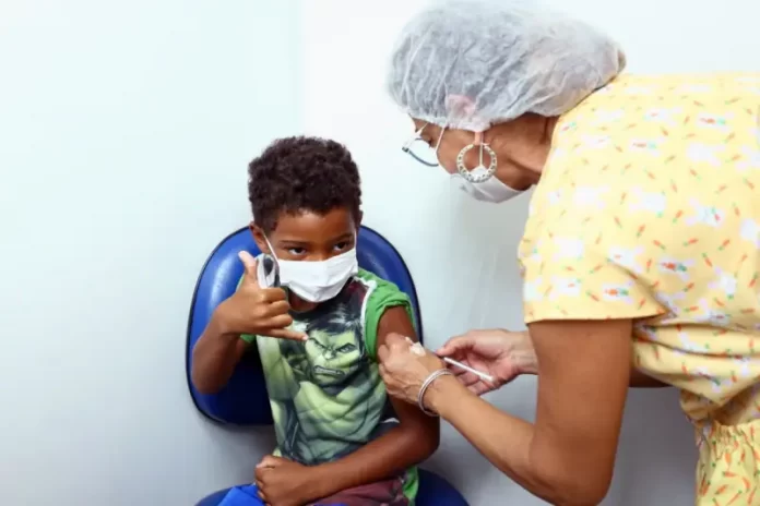 Florianópolis segue vacinando crianças de 8 anos ou mais sem comorbidades nesta sexta (21)