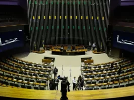 Câmara aprova texto-base do projeto que legaliza jogos no Brasil Câmara dos Deputados