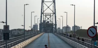 ponte hercílio luz fechada para carros