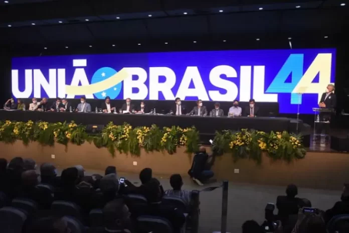 TSE aprova registro do partido União Brasil