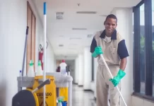 trabalhadores da limpeza