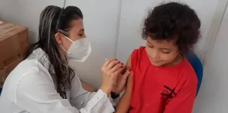vacinação em escolas
