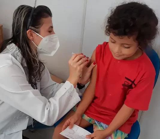 São José começa vacinação contra Covid-19 nas escolas públicas e privadas vacinação em escolas