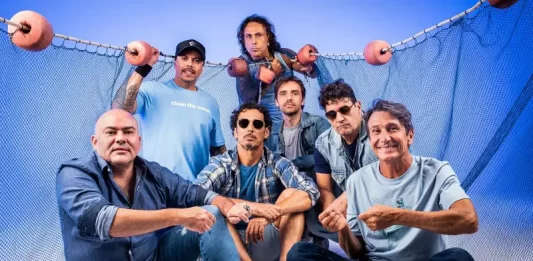 Dazaranha comemora 30 anos de carreira com show histórico no Centro da capital Dazaranha toca com Mareluna na abertura no Jurerê Open Shopping, na sexta à noite