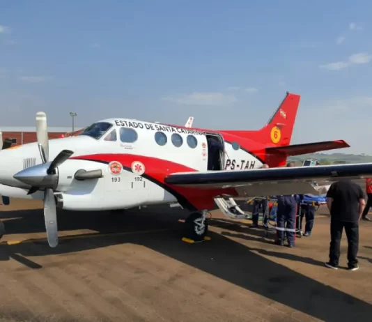 Deputado denuncia custo de viagem de Moisés a Bonito avião-ambulância arcanjo 6 dos beombeiros e samu de sc