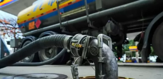 preço médio e imposto sobre a gasolina em sc